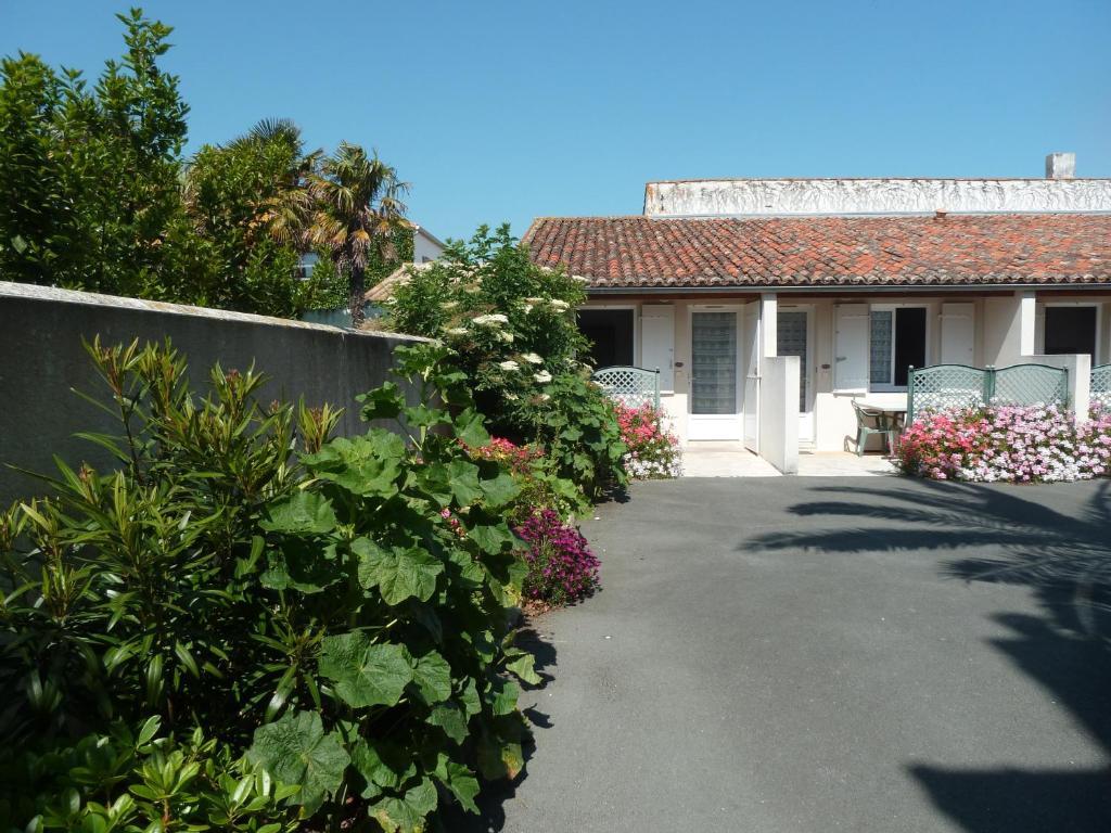 Chambres D'Hotes L'Insulaire Saint-Denis-d'Oleron Exterior photo